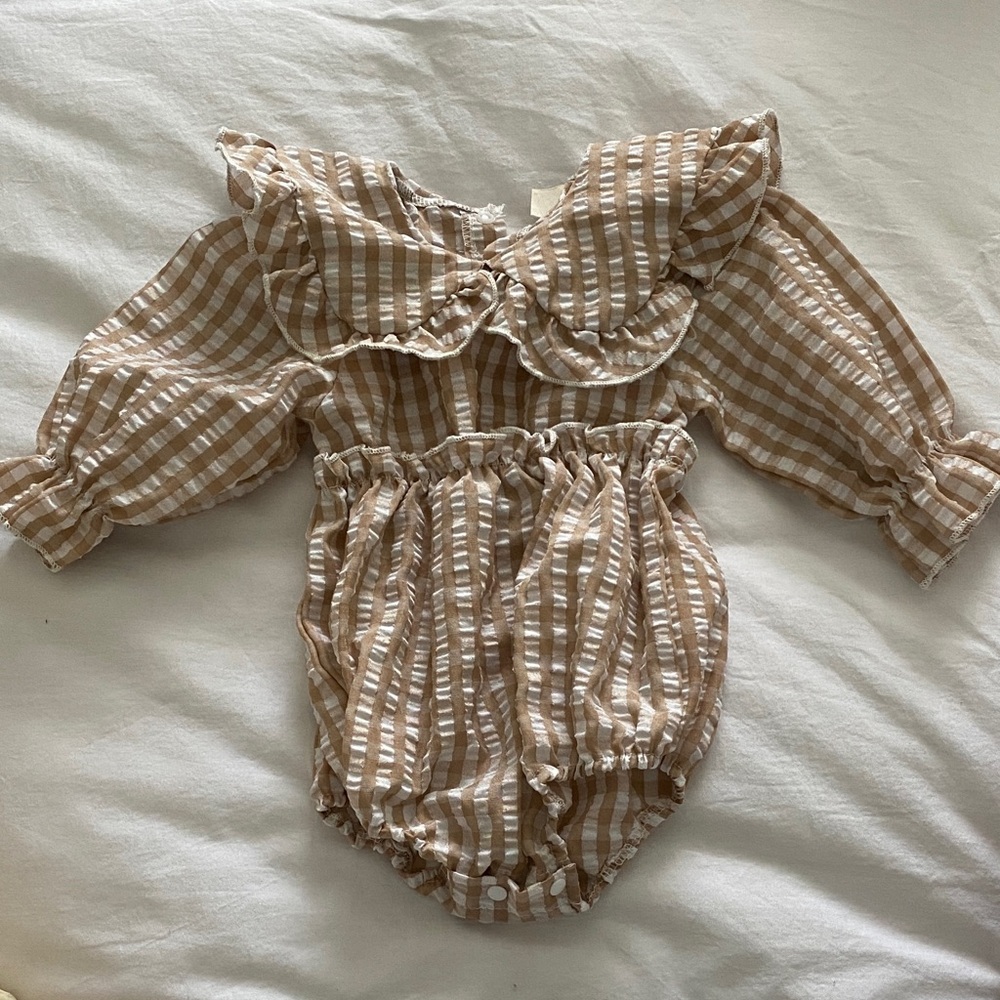 Gingham Ruffle Collar Baby Romper in Beige and White